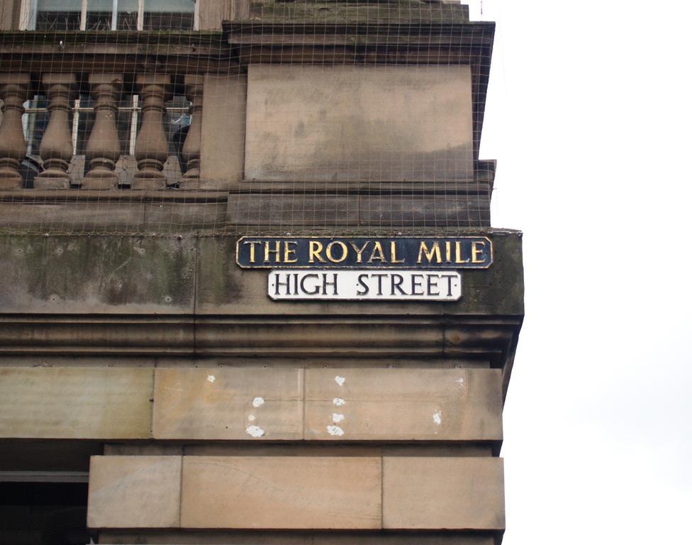 Royal Mile Mansions Apartment Единбург Номер фото