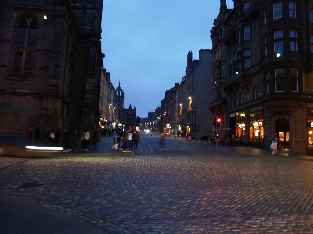 Royal Mile Mansions Apartment Единбург Номер фото